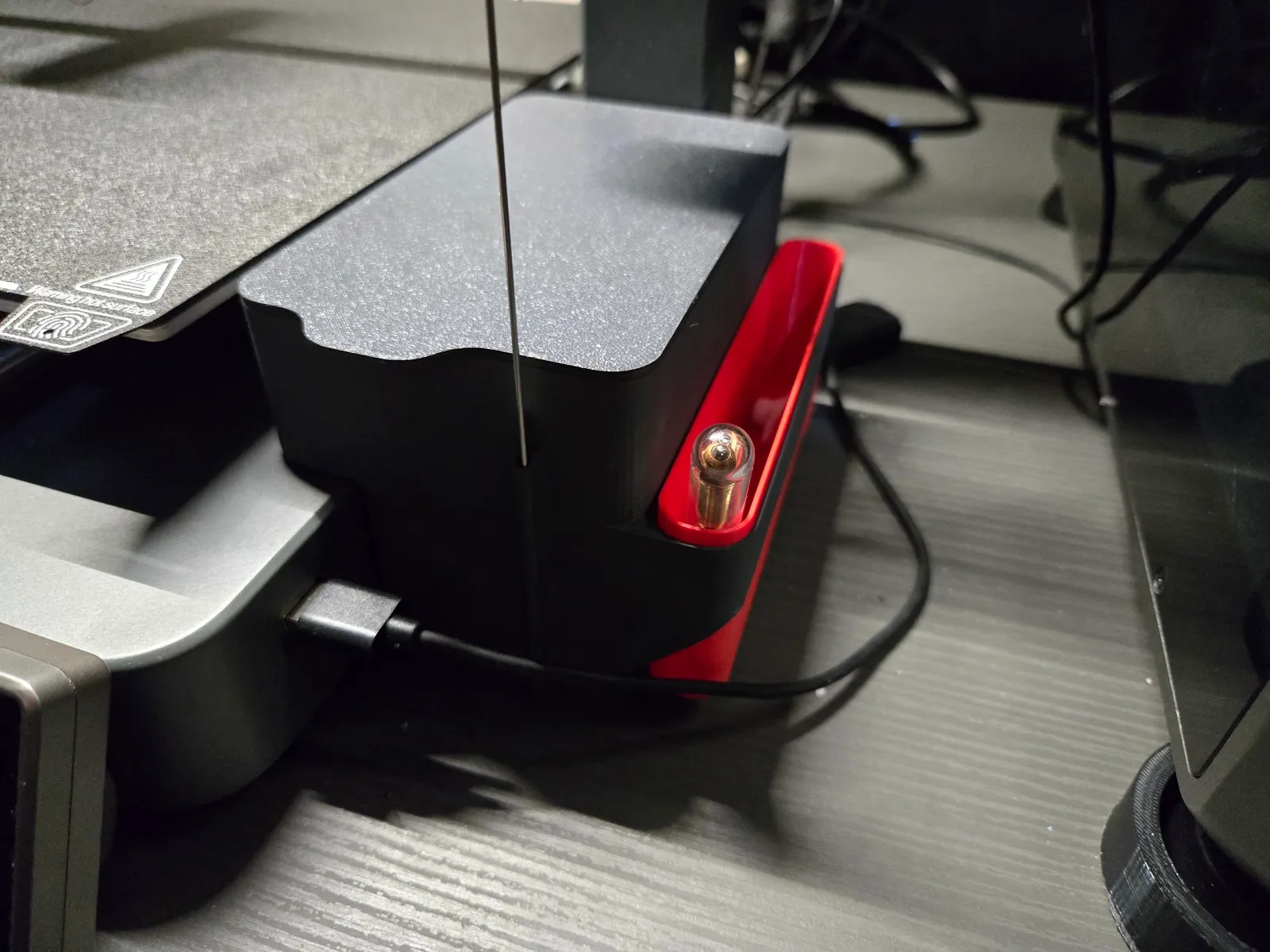 Боковой Toolbox для Ender-3 V3 Plus — отделения с ключами и пинцетом