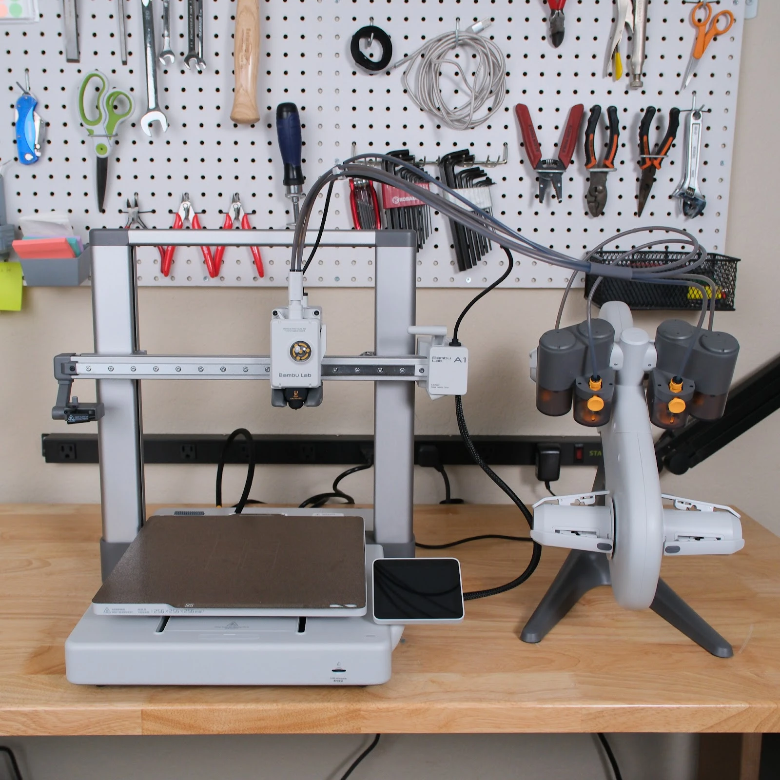 AMS Lite для A1 — открытая конструкция с трубками