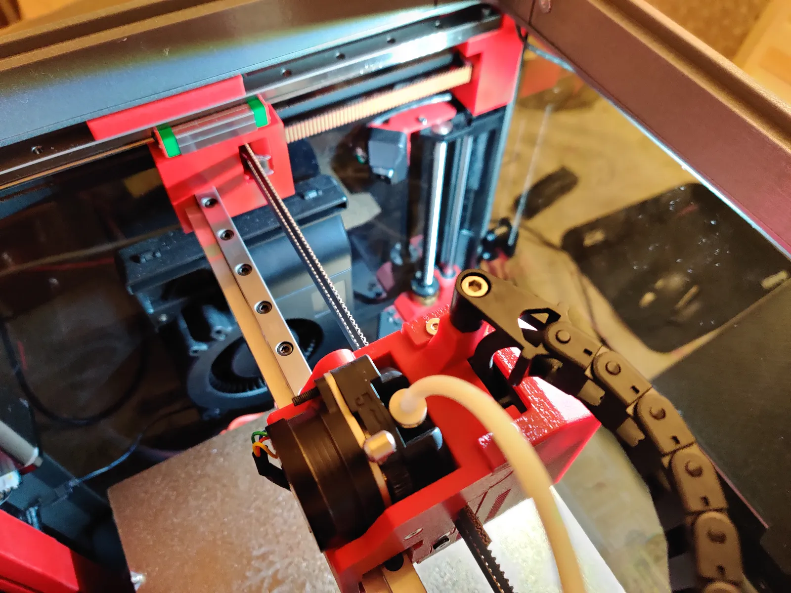 Каретка X на направляющей MGN9 в Creality K1, печатные крепления