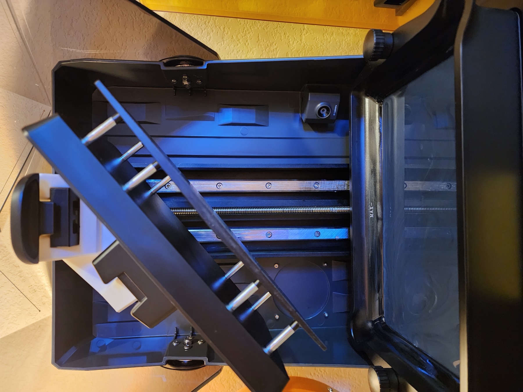 Drip arm with a slot cut for the ears on the 16K build plate