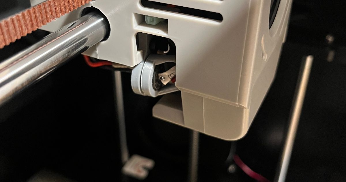 Part cooling cover on a QIDI Q1 Pro toolhead with a removable pogo-pin mount
