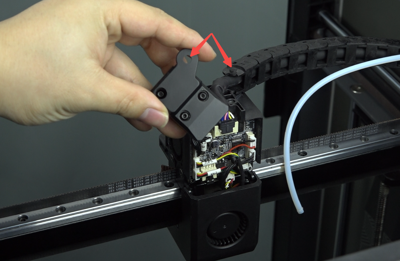 Установка новой платы хотенда K2 — затяжка винтов после нанесения термопасты