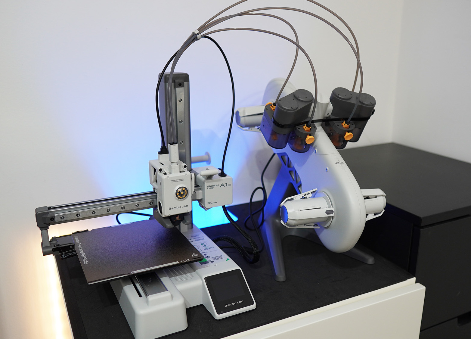 Bambu Lab A1 Mini с установленным hardened steel hotend