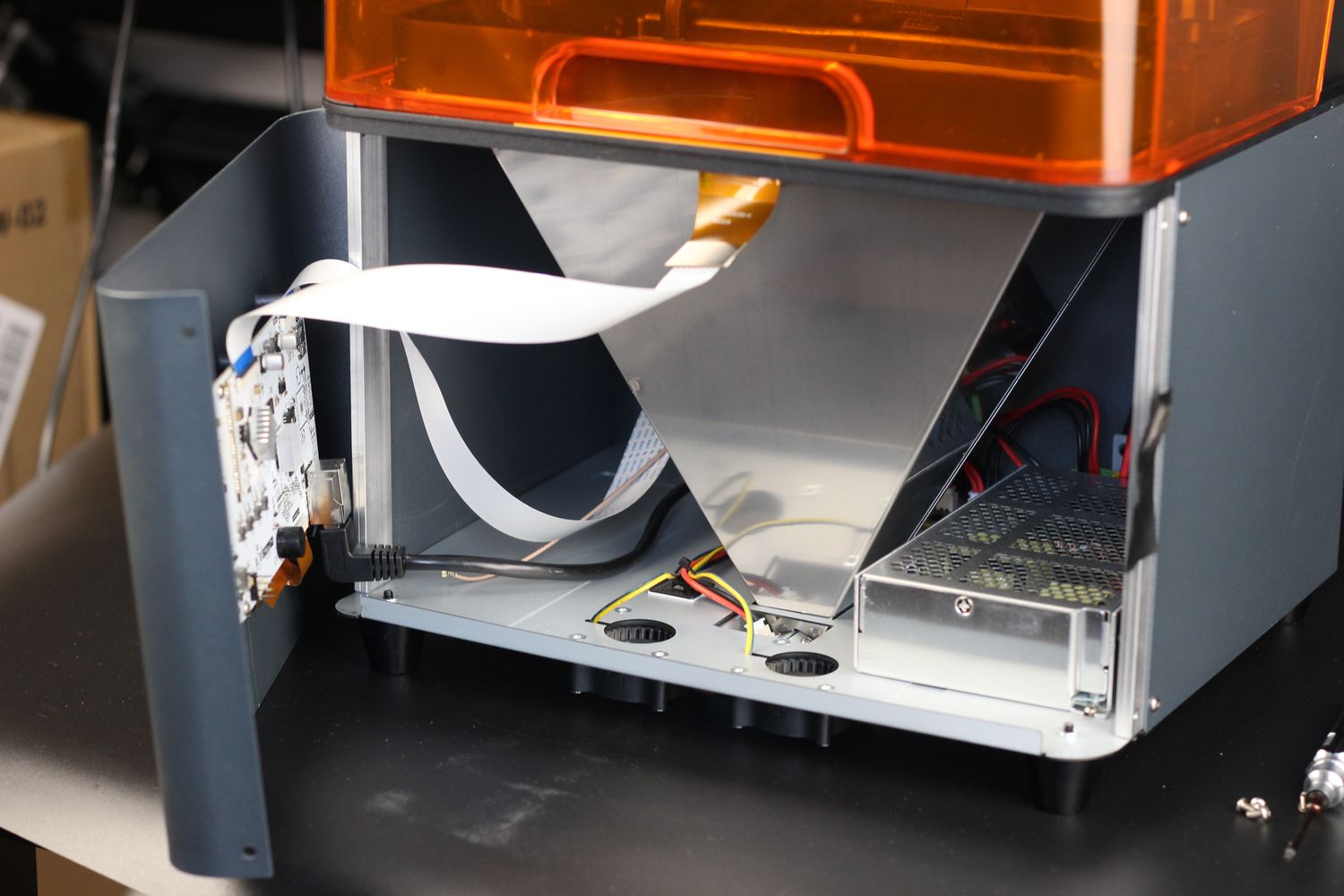 Внутренние компоненты Halot Mage S — Z-axis ходовой винт, coupler, концевик limit switch