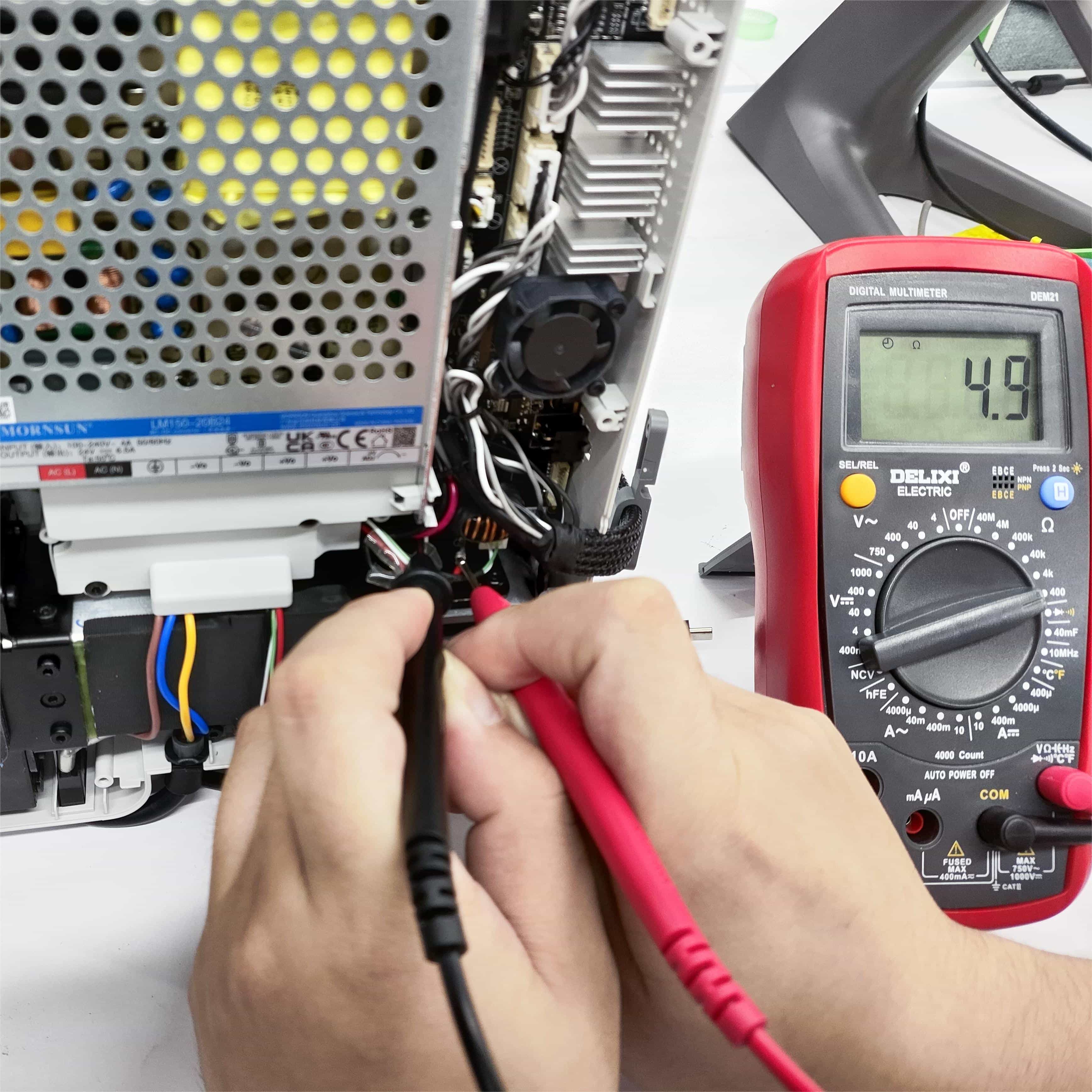 Расположение разъёма кабеля нагревателя на материнской плате A1 Mini