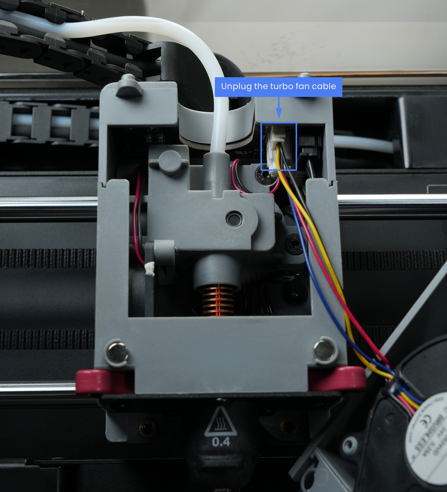 Доступ к разъёму кабеля экструдера