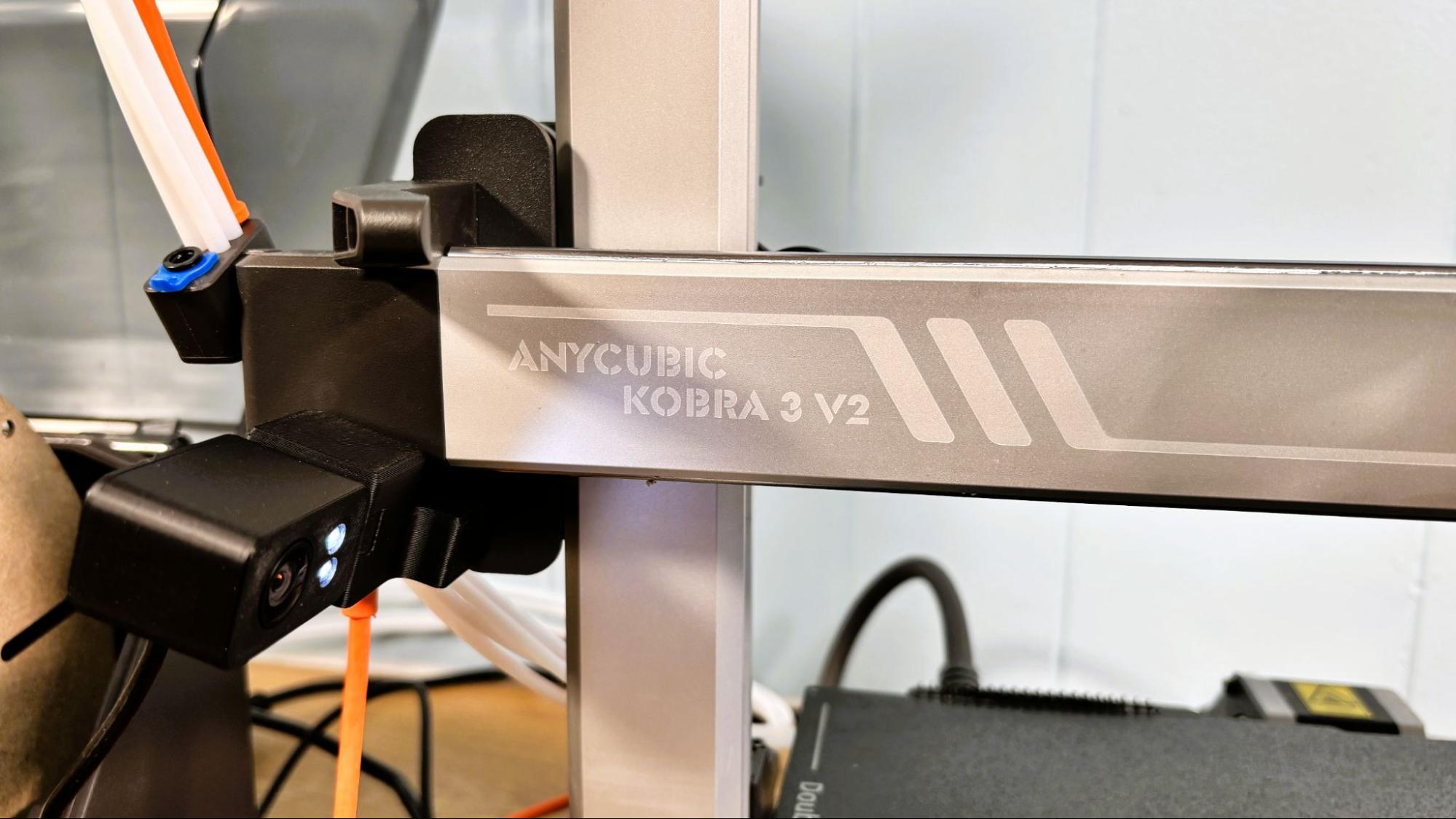 Камера 720p в напечатанном кронштейне на портале Anycubic Kobra 3 V2