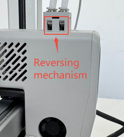 Узел переключения каналов (reversing mechanism) сверху печатающей головки Anycubic Kobra X