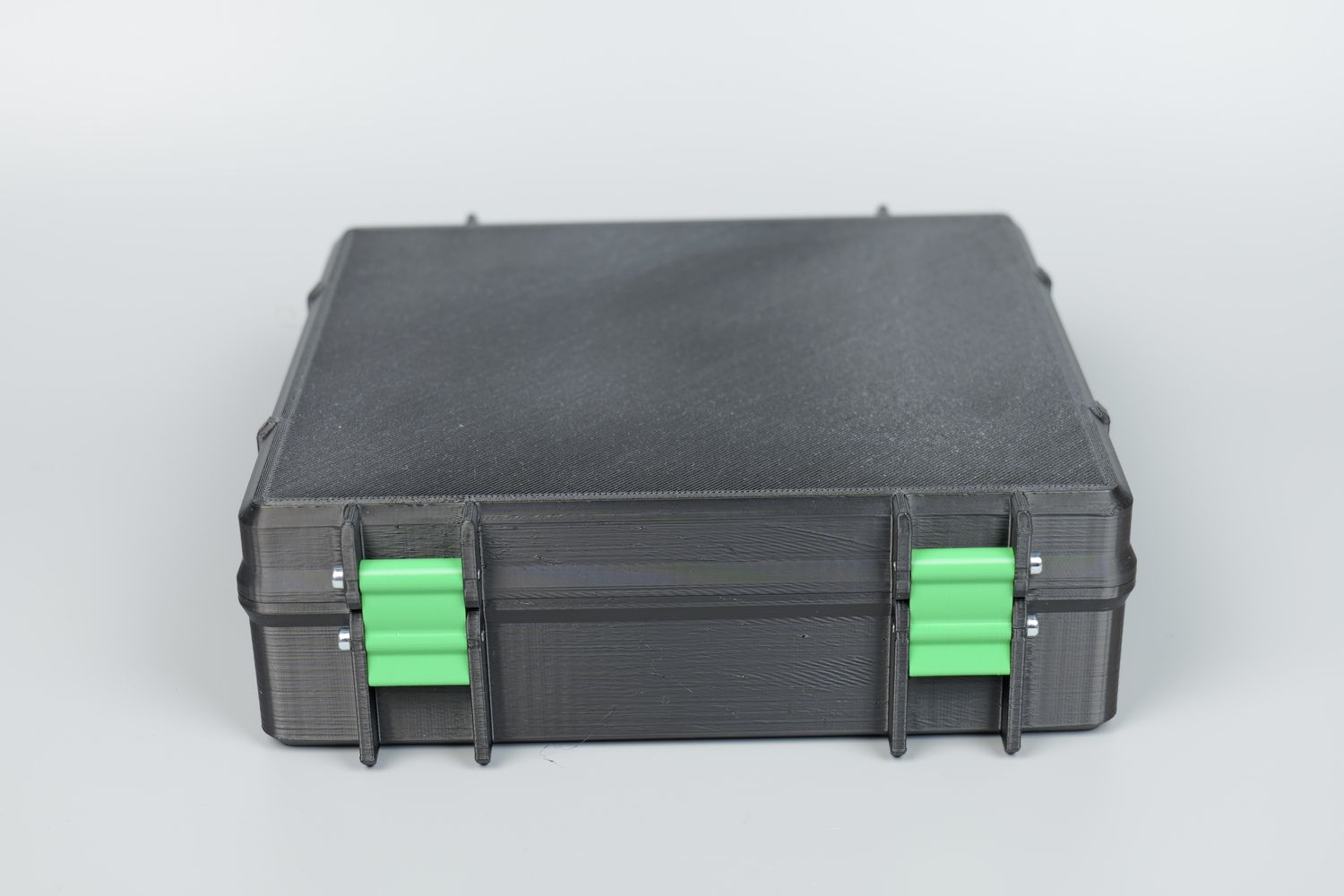 Rugged Box из ASA с печатными защёлками