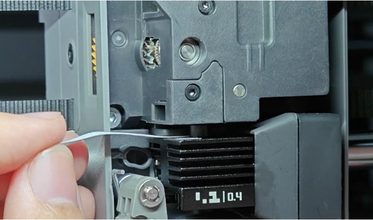 Проверка зазора eddy sensor бумагой A4