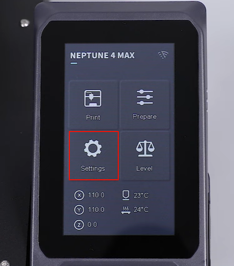 Главный экран Neptune 4 Max: обновление запускается через Settings → About Machine