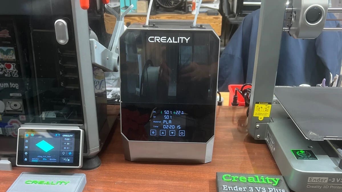 Сушилка Creality Space Pi — компактный дизайн с тачскрином