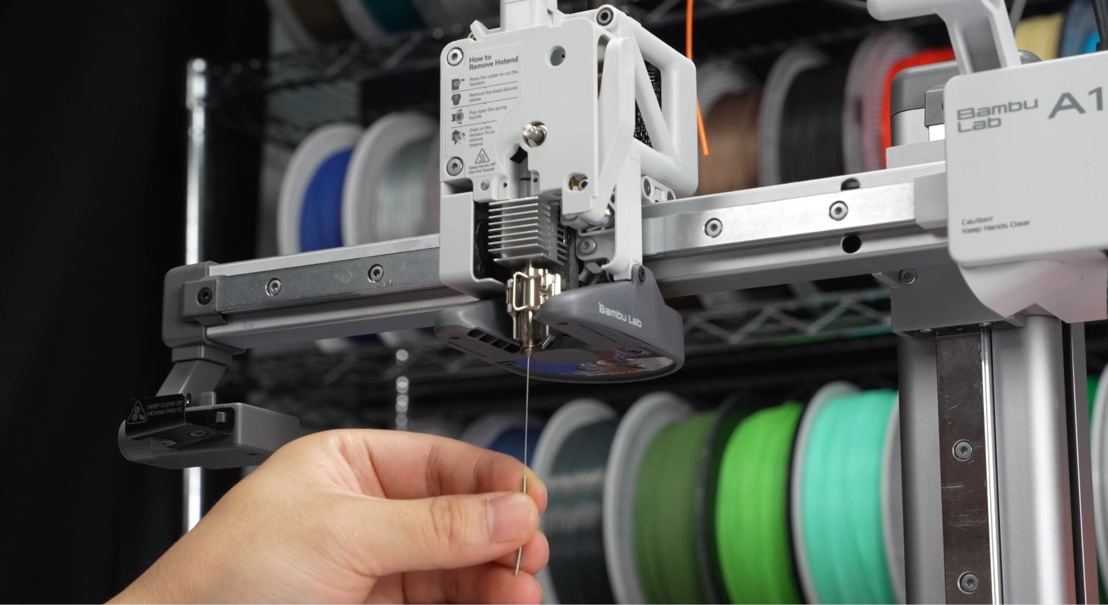 Прочистка сопла A1 иглой