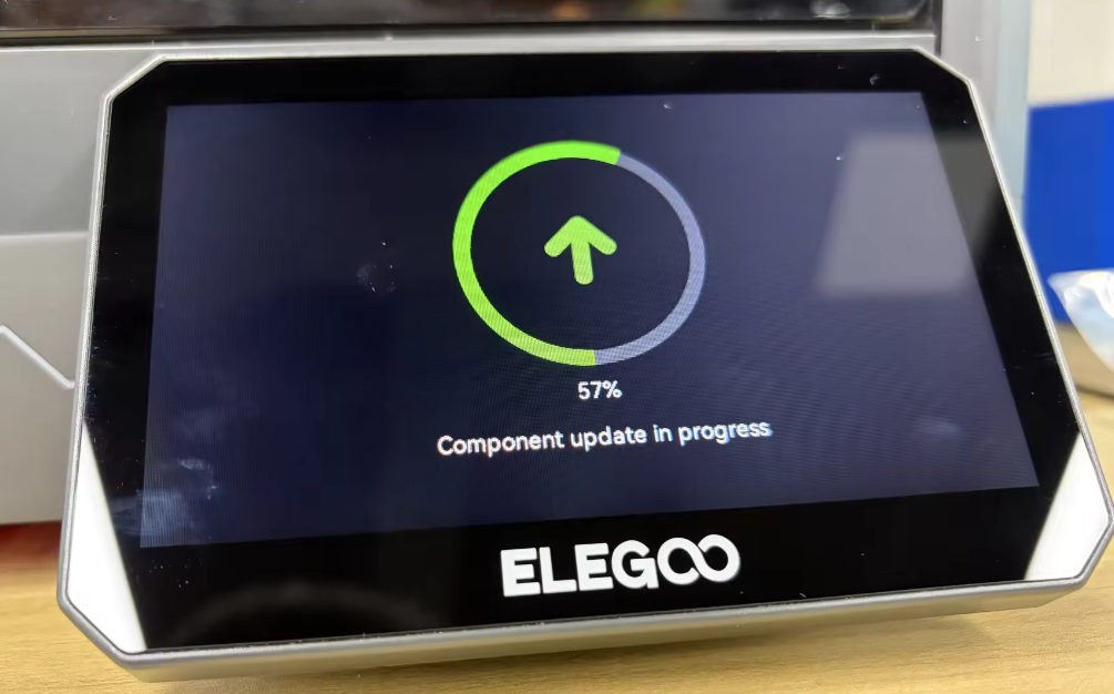После апгрейда принтер сам регистрирует новые узлы — Component update in progress