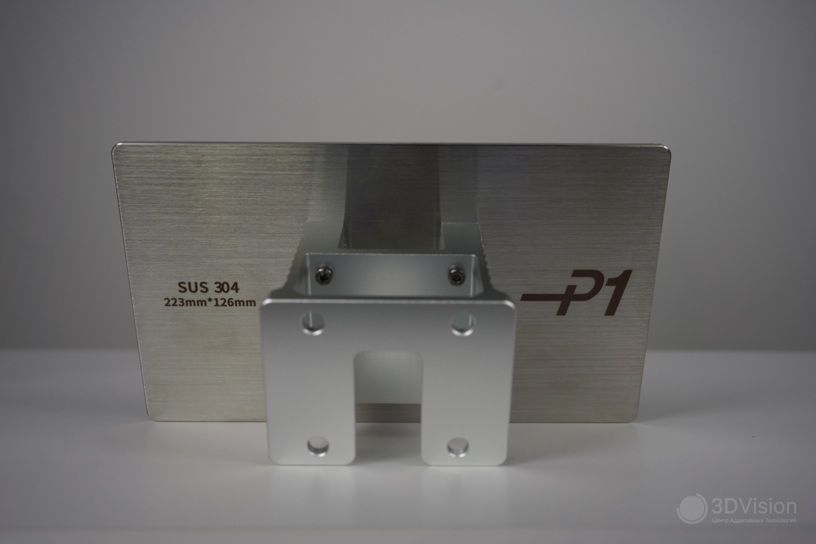 Платформа Anycubic Photon P1 из стали SUS 304 размером 223×126 мм с кронштейном крепления