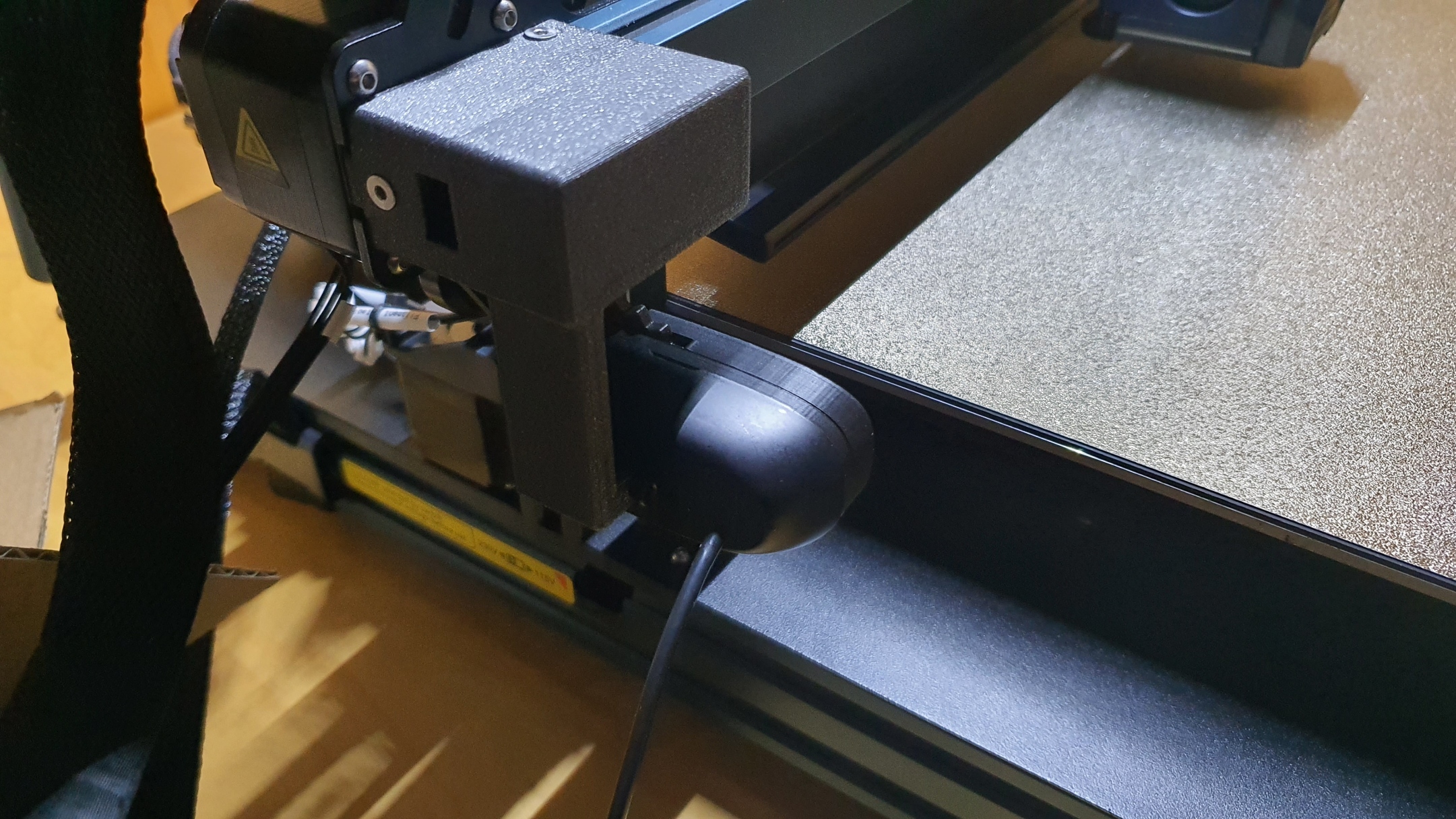 Камера Logitech C270, установленная на печатающей голове