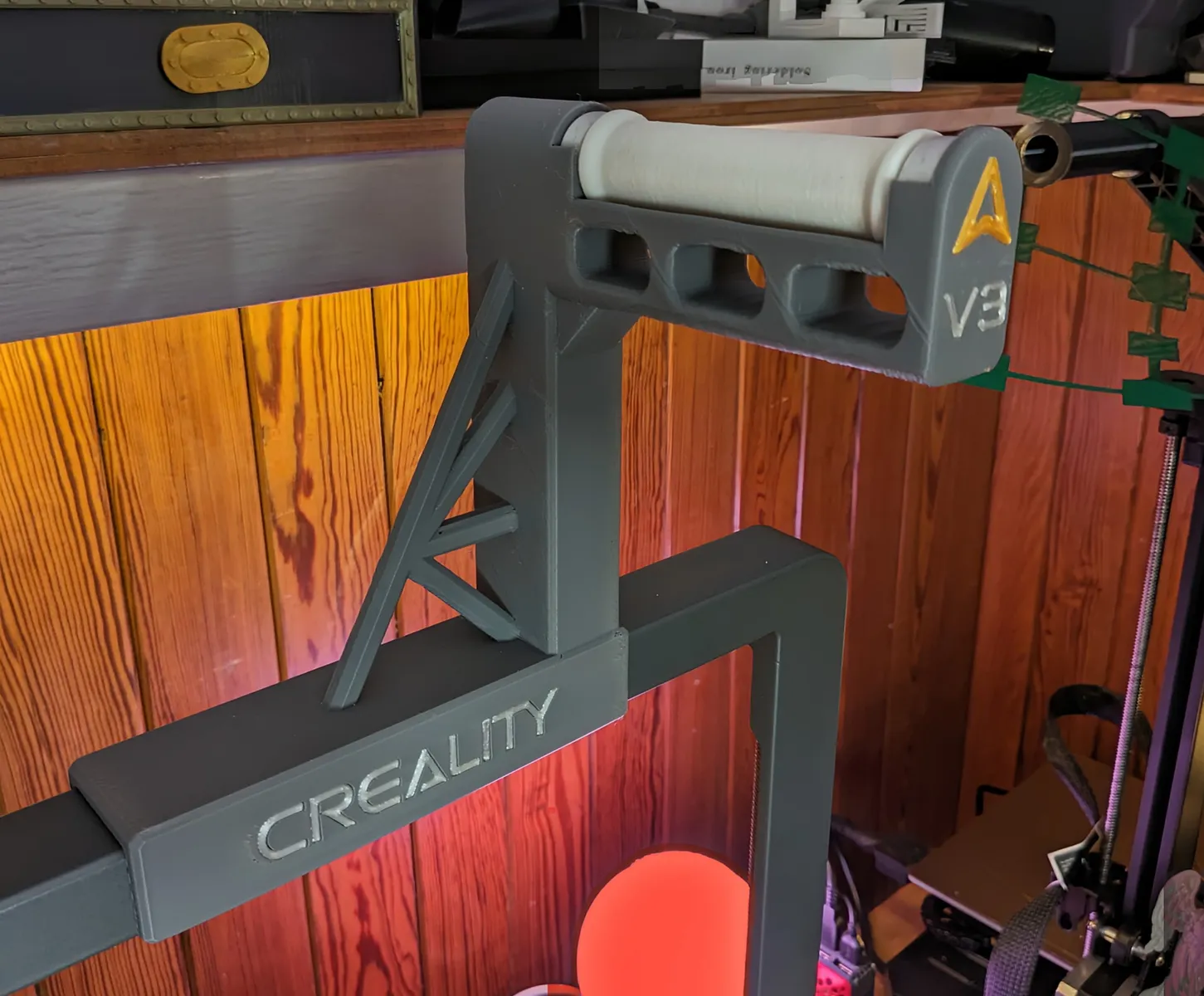 Верхний держатель катушки (top-mount) на раме Ender 3 V3 SE