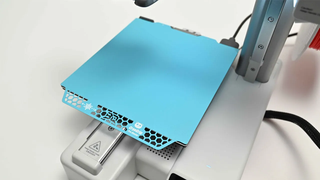 Деталь на Cryogrip Glazier — матовая текстура после печати