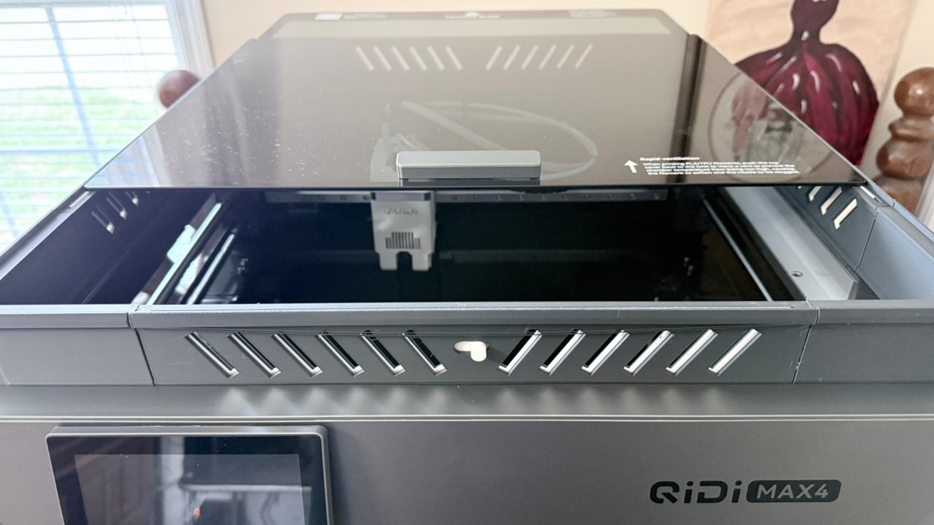 Стеклянная крышка QIDI Max4 с вентиляцией и логотипом QiDi MAX4