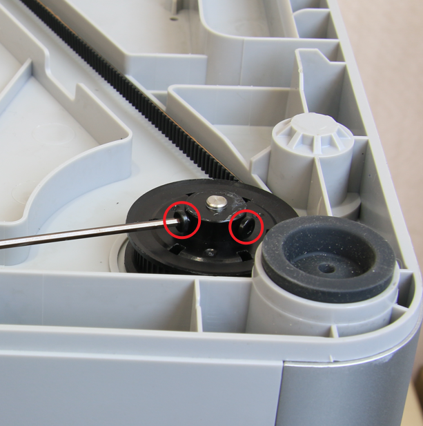 Два фиксирующих винта timing pulley