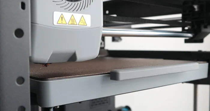 Модуль IFS для мультицветной печати — крупный план блока с четырьмя каналами