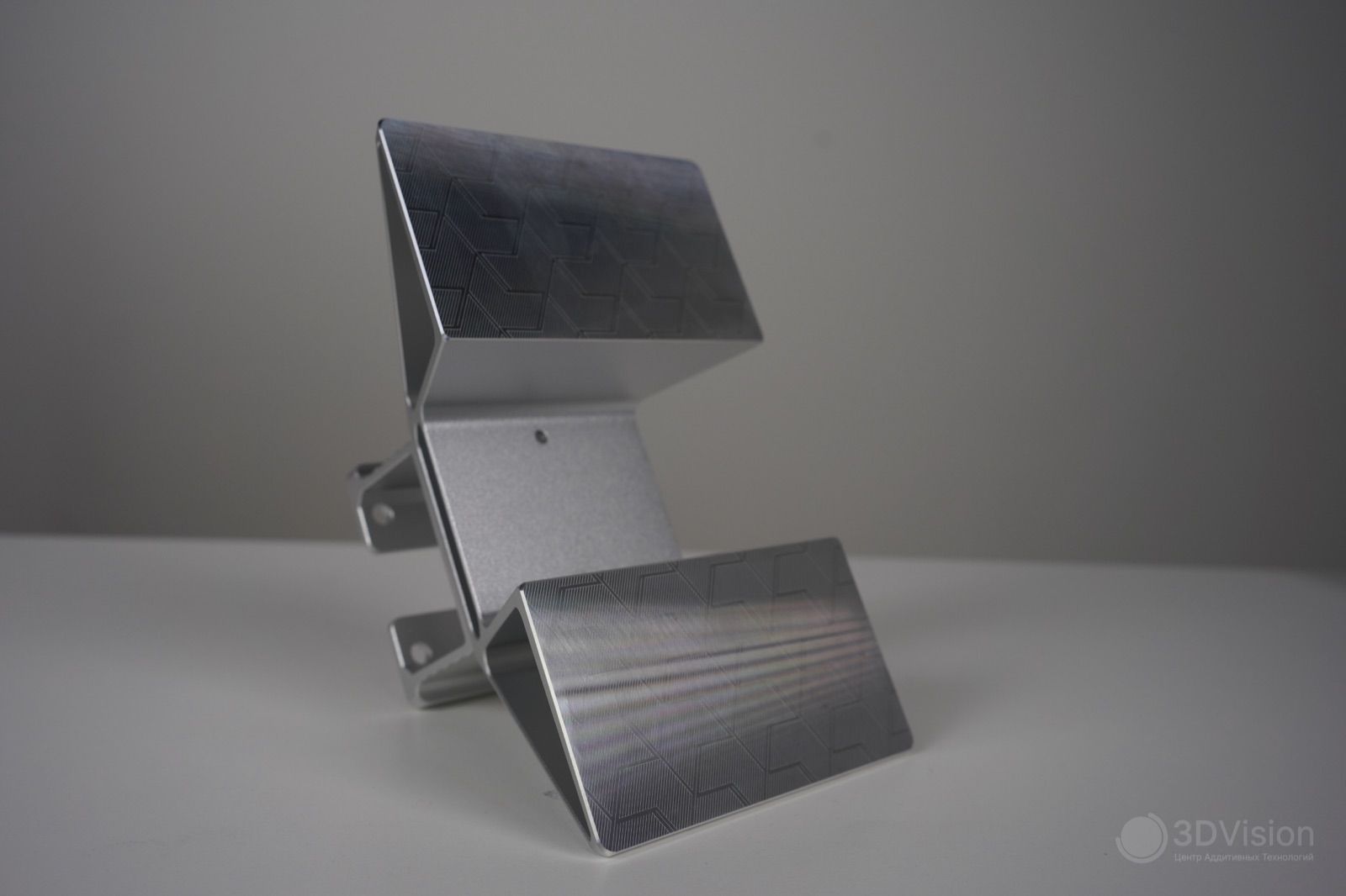 Двойная платформа Anycubic Photon P1: две зоны печати вместо одной большой