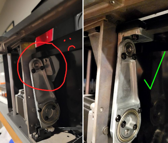 Рычаг наклонного механизма: слева — сбитое положение, справа — правильное