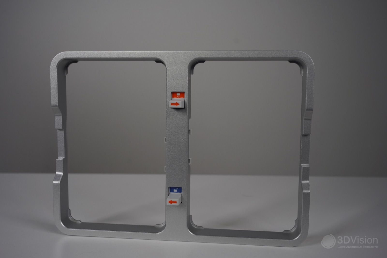 Подставка-позиционер комплекта двух ванн Anycubic Photon P1 с фиксаторами Lock