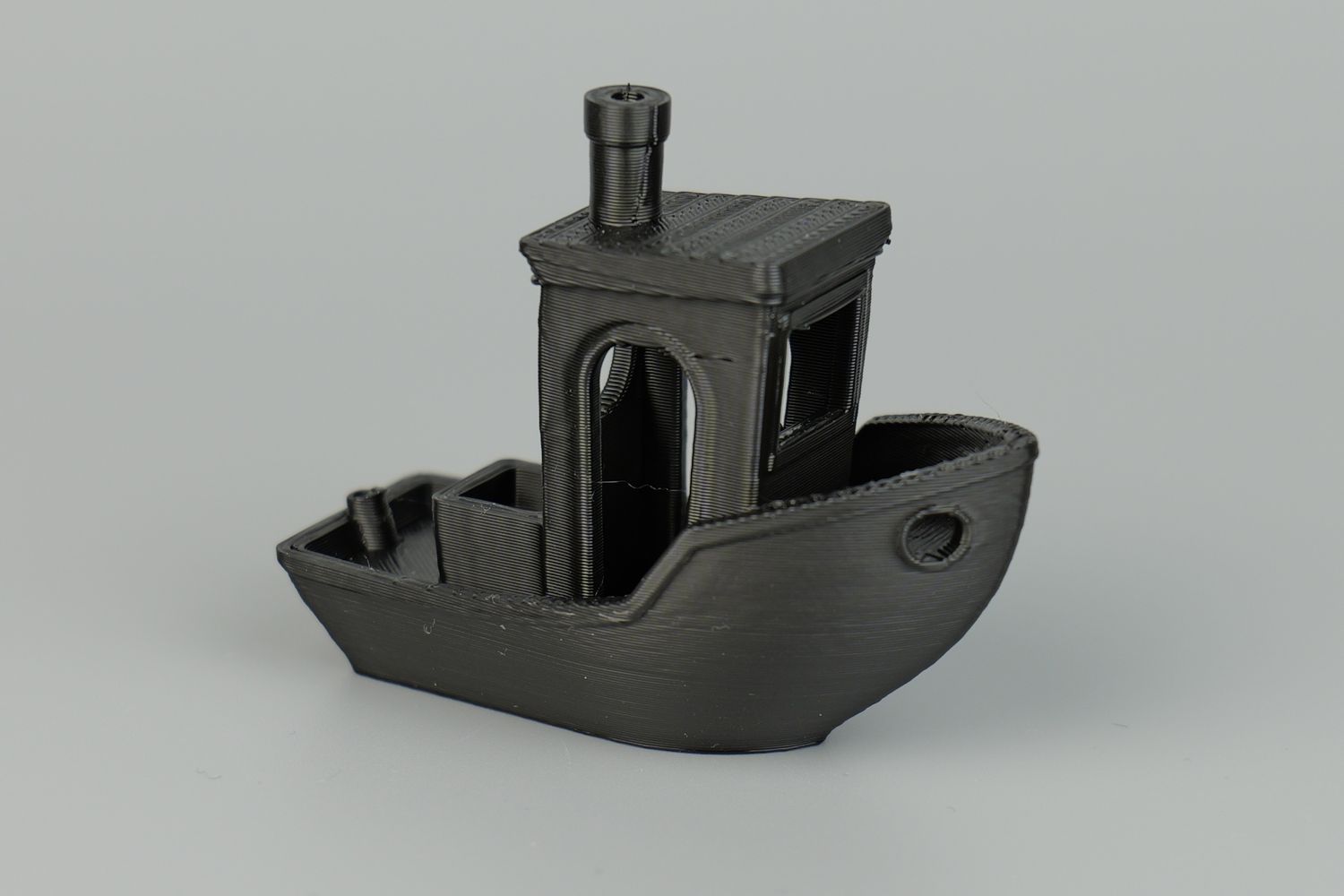 3DBenchy, напечатанный за 16 минут на QIDI X-Max 3