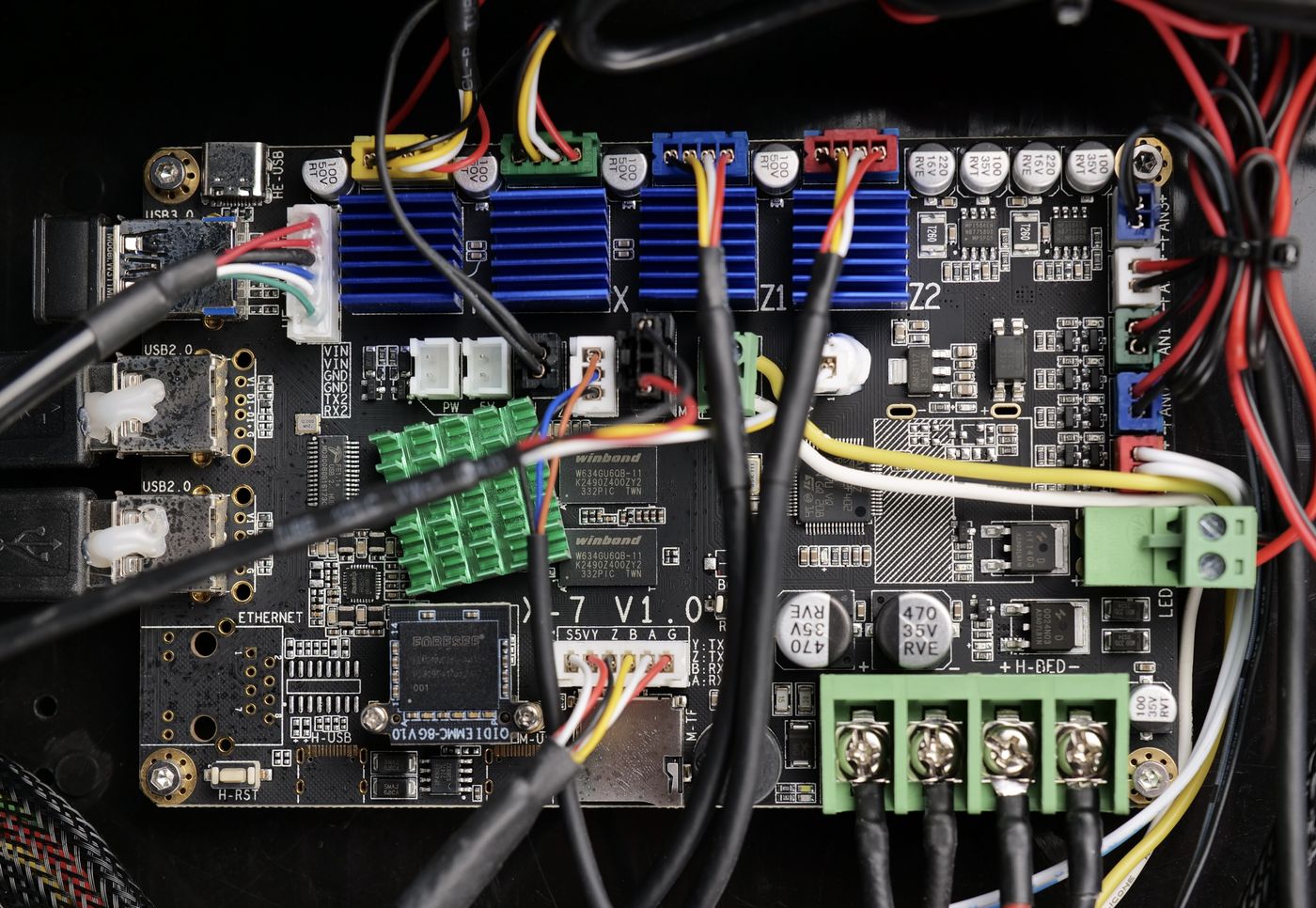 QIDI Q1 Pro Klipper mainboard — USB ports and an unpopulated Ethernet header