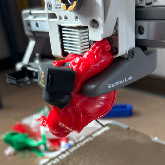 Blob of doom — комок расплавленного пластика на хотенде