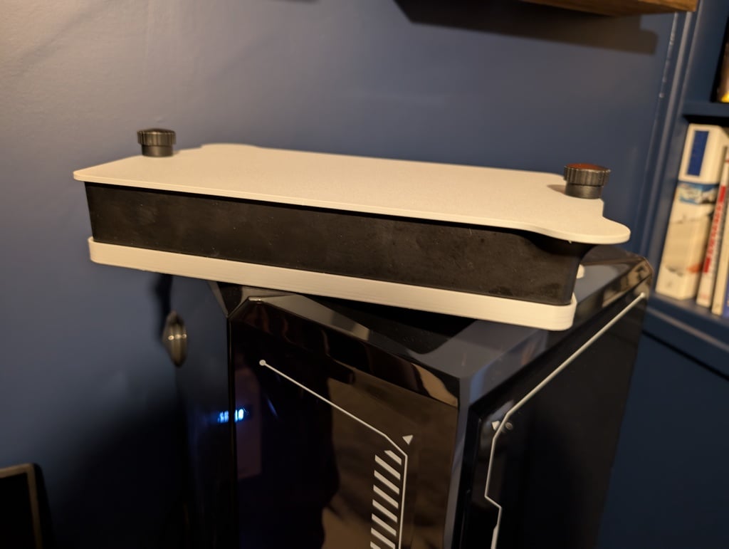 Printed top cover on a Saturn 4 Ultra 16K vat