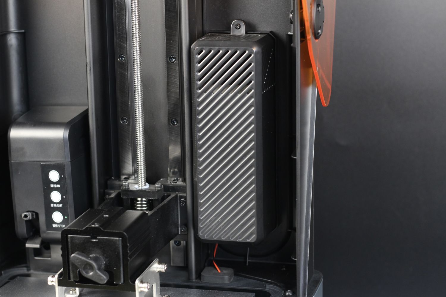 Воздушный фильтр Halot Mage S — конструкция позволяет воздуху обходить угольный картридж по бокам